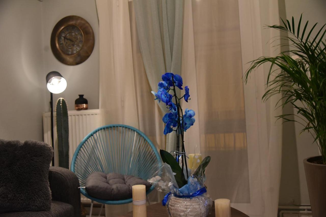 Blue Lotus Apartment Kavála ภายนอก รูปภาพ