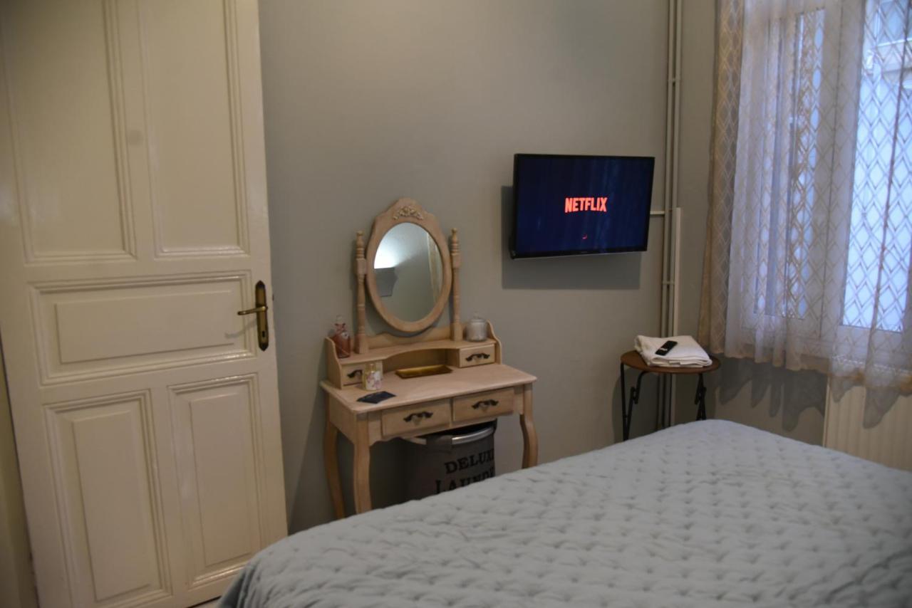 Blue Lotus Apartment Kavála ภายนอก รูปภาพ